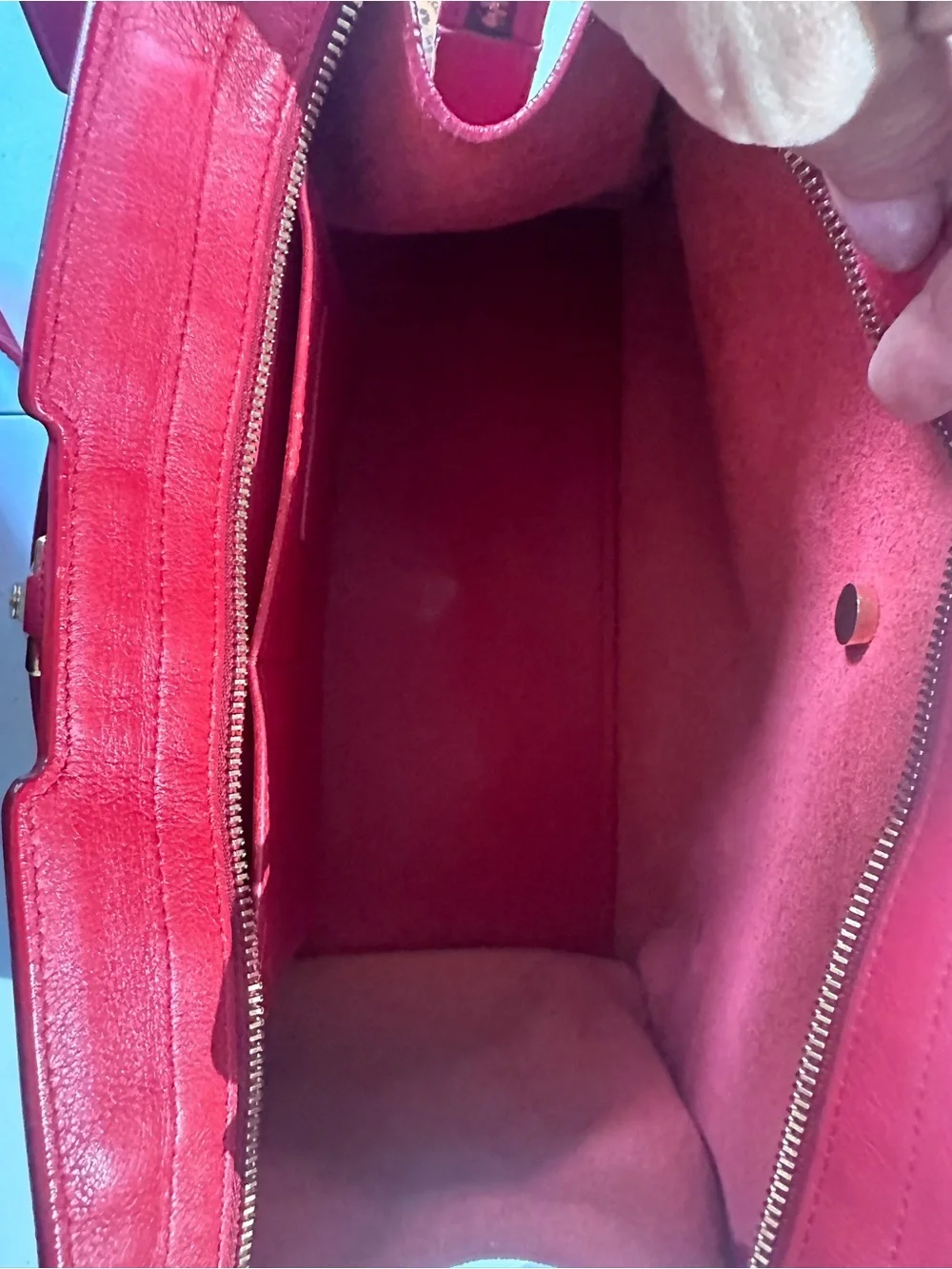 Saint Laurent Red Leather Cabas Y Medium Tote with Gold-Tone Hardware - Picture 8 of 15